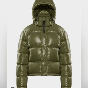 Aritzia- New with tags Superpuff Shorty - high gloss army green, sizes XS & S